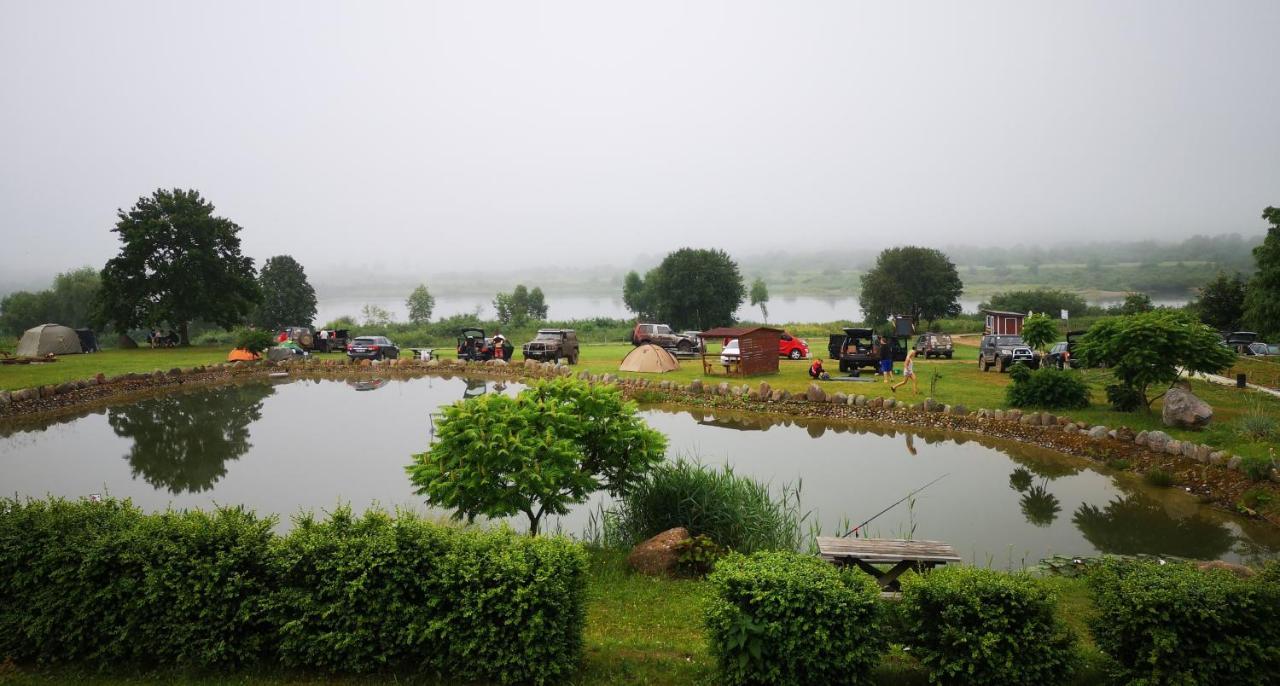 Camp Genys Hotel Jurbarkas Ngoại thất bức ảnh